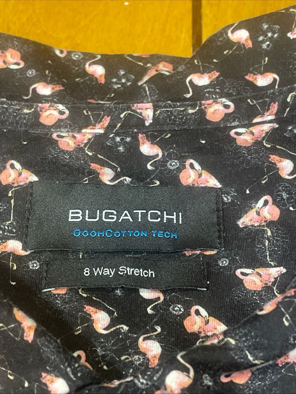 Bugatchi OooCotton 8 Way Tech Black Polo with Pink Flamingo Motif Size Large - Picture 7 of 16